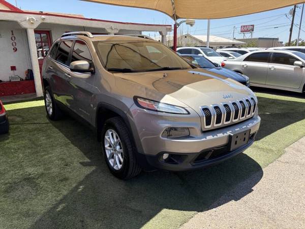 2017 Jeep, dovoz USA — foto 2 z 5