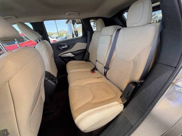 2017 Jeep, dovoz USA — foto 5 z 5