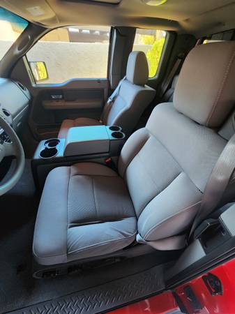 2005 Ford, dovoz USA — foto 5 z 12