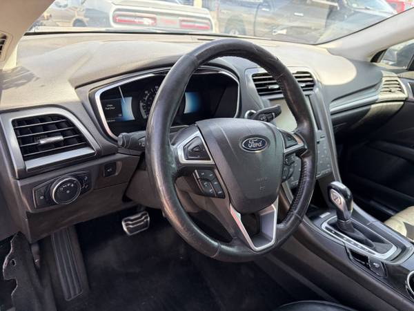 2014 Ford, dovoz USA — foto 12 z 12