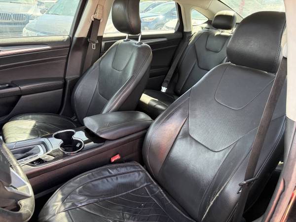 2014 Ford, dovoz USA — foto 6 z 12