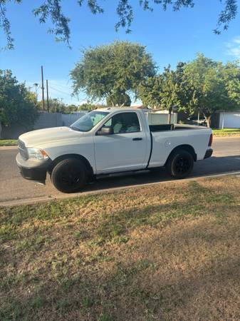 2018 Dodge, dovoz USA — foto 2 z 10