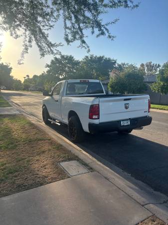 2018 Dodge, dovoz USA — foto 3 z 10