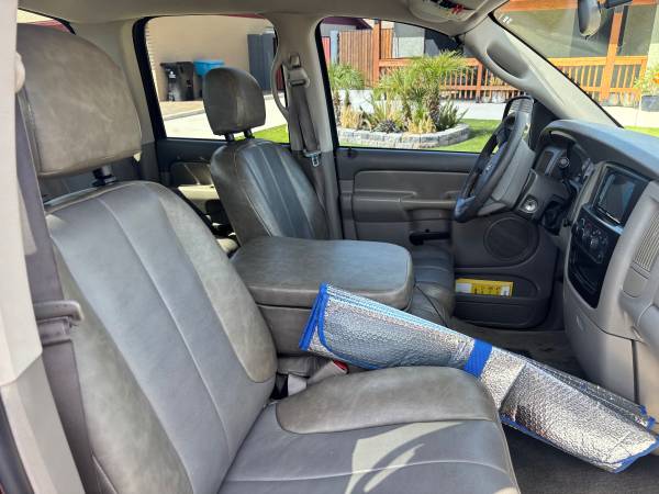2004 Dodge, dovoz USA — foto 7 z 8