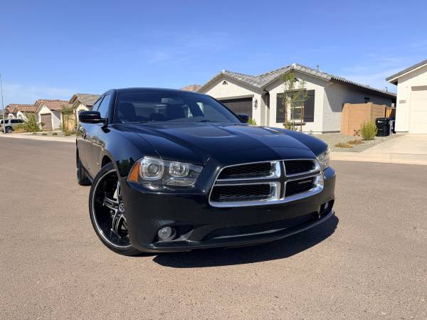 2012 Dodge, dovoz USA — foto 2 z 9
