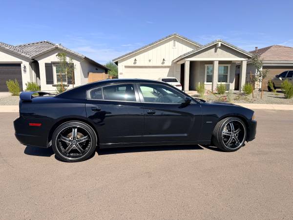 2012 Dodge, dovoz USA — foto 3 z 9