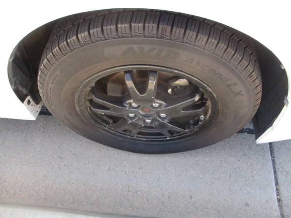 Toyota, dovoz USA — foto 2 z 7