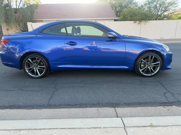 2015 Lexus, dovoz USA — foto 10 z 12