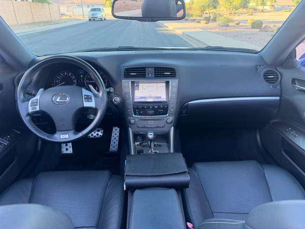 2015 Lexus, dovoz USA — foto 11 z 12