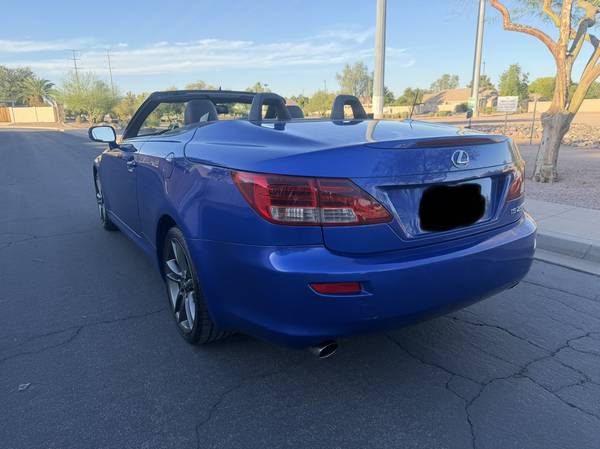 2015 Lexus, dovoz USA — foto 5 z 12