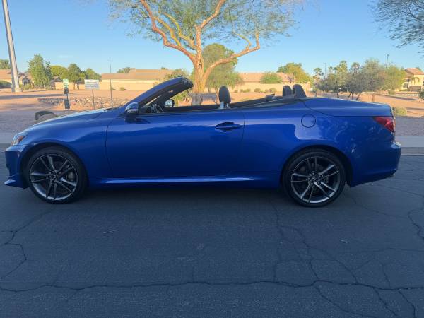 2015 Lexus, dovoz USA — foto 8 z 12