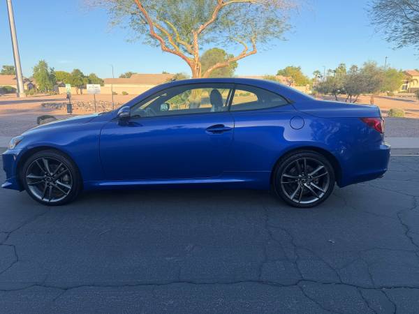 2015 Lexus, dovoz USA — foto 9 z 12