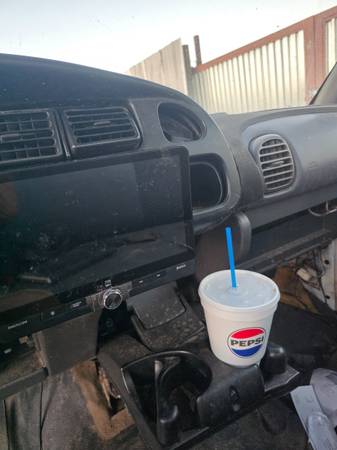 1999 Dodge, dovoz USA — foto 5 z 12