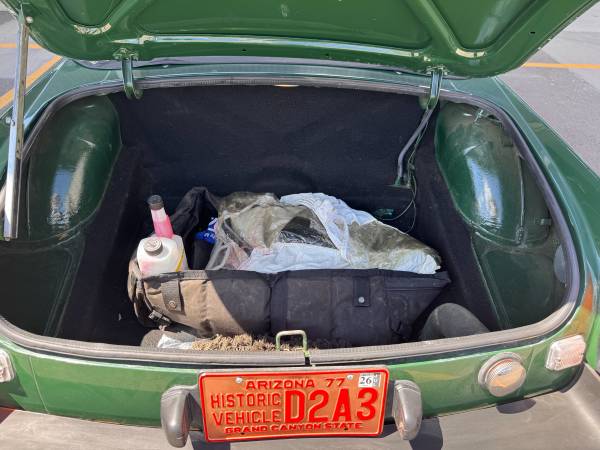 1977 MGB, dovoz USA — foto 7 z 9