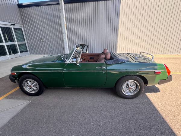 1977 MGB, dovoz USA — foto 8 z 9
