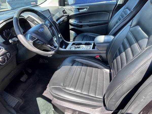 2024 Ford, dovoz USA — foto 8 z 11