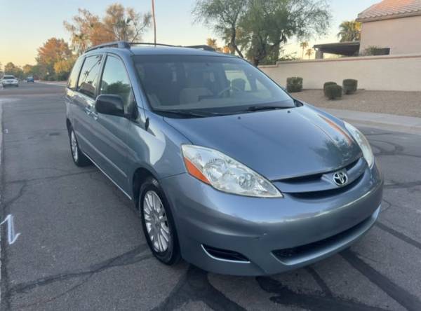 Toyota, dovoz USA — foto 2 z 12