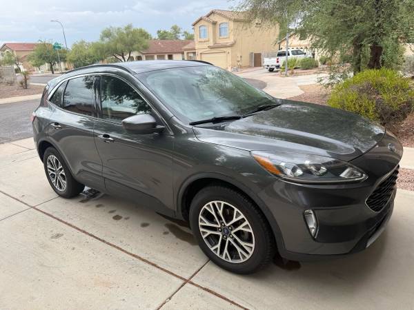 2020 Ford, dovoz USA — foto 2 z 6