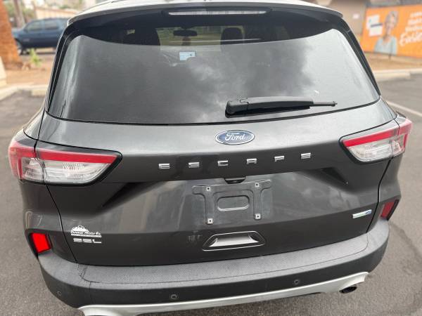 2020 Ford, dovoz USA — foto 5 z 6