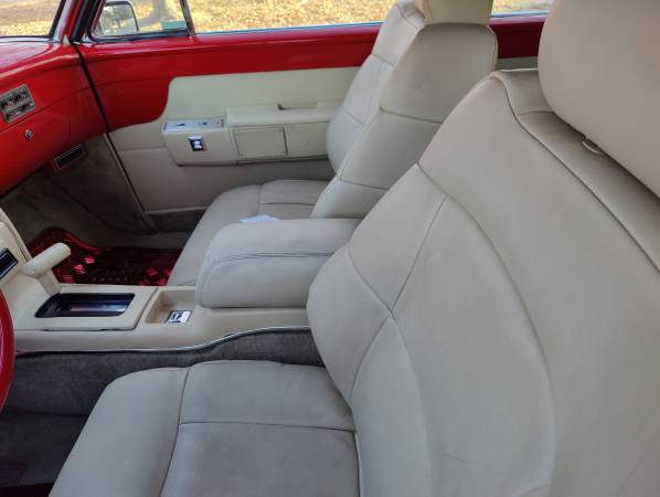 Cadillac, dovoz USA — foto 8 z 12