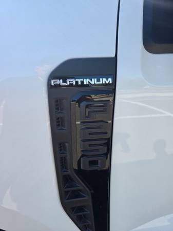 2026 Ford, dovoz USA — foto 3 z 12