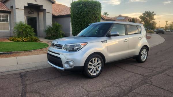 2018 Kia, dovoz USA — foto 2 z 12