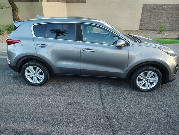 2018 Kia, dovoz USA — foto 2 z 12