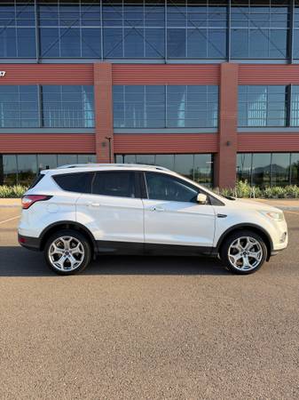 2017 Ford, dovoz USA — foto 6 z 12