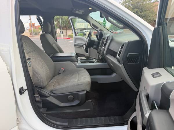 2016 Ford, dovoz USA — foto 10 z 12