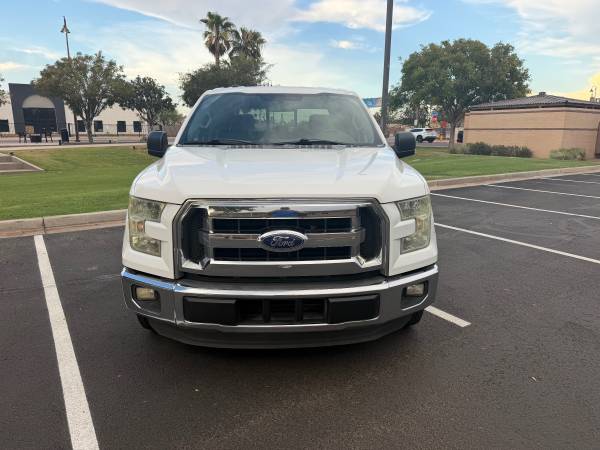 2016 Ford, dovoz USA — foto 2 z 12