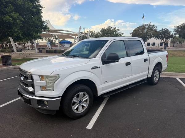 2016 Ford, dovoz USA — foto 3 z 12