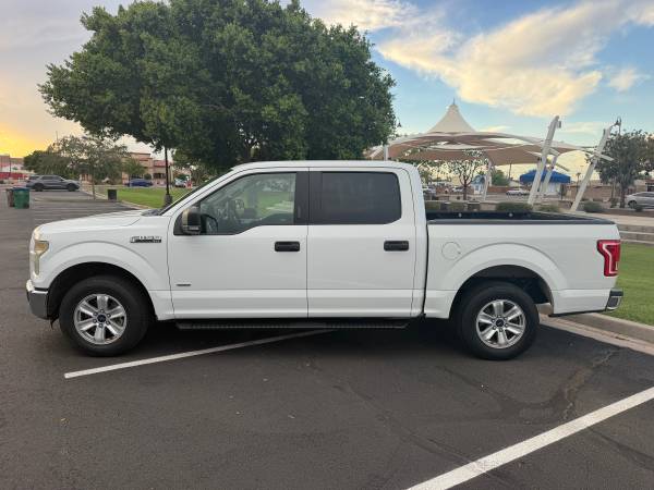 2016 Ford, dovoz USA — foto 5 z 12