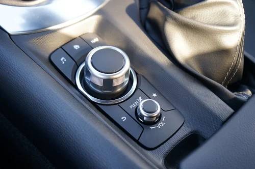 2022 Mazda, dovoz USA — foto 8 z 12