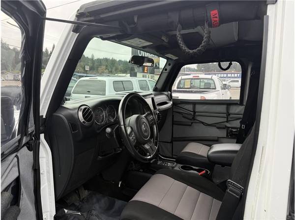 2012 Jeep, dovoz USA — foto 11 z 12