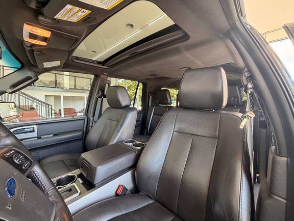 2012 Ford, dovoz USA — foto 11 z 12