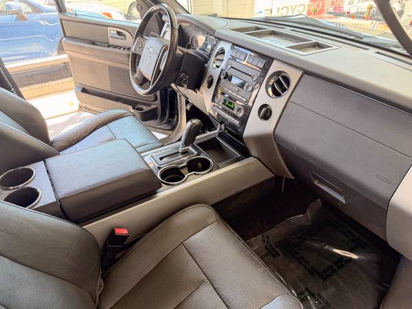 2012 Ford, dovoz USA — foto 12 z 12