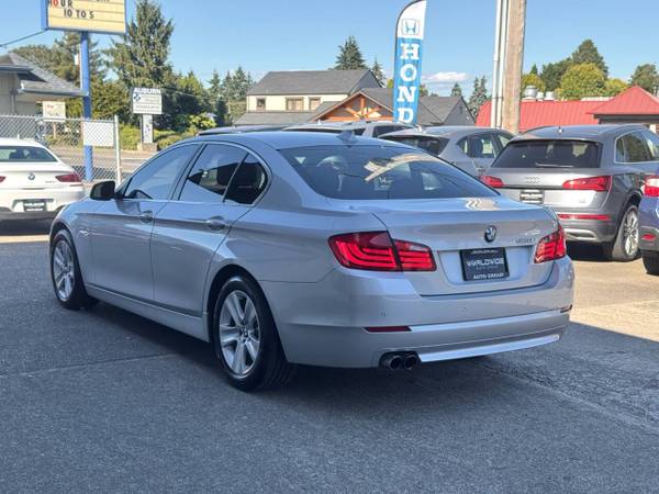 2011 BMW, dovoz USA — foto 11 z 12