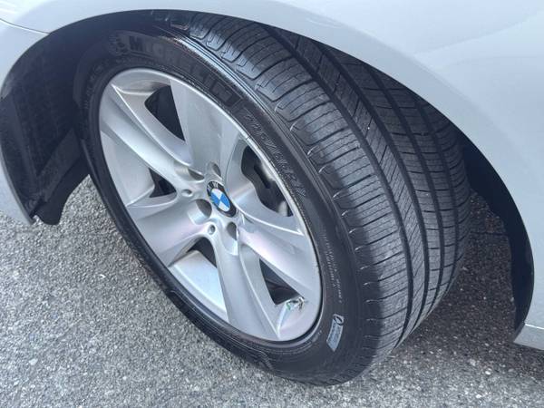 2011 BMW, dovoz USA — foto 5 z 12