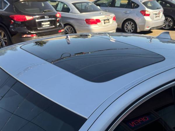2011 BMW, dovoz USA — foto 6 z 12