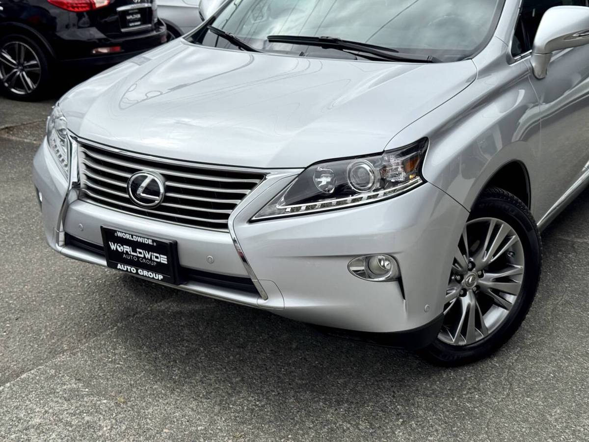2013 Lexus, dovoz USA — foto 10 z 12