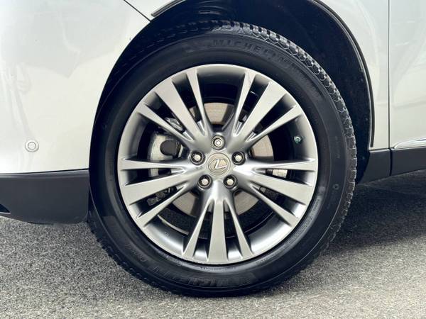 2013 Lexus, dovoz USA — foto 11 z 12