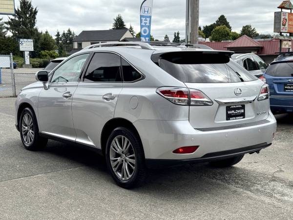 2013 Lexus, dovoz USA — foto 7 z 12