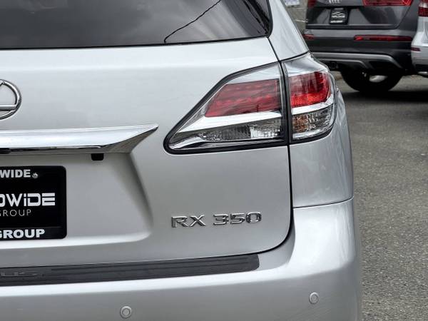 2013 Lexus, dovoz USA — foto 9 z 12