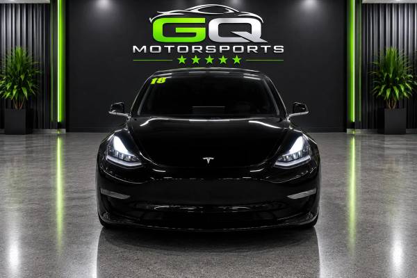 2018 Tesla, dovoz USA — foto 2 z 12
