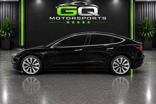 2018 Tesla, dovoz USA — foto 4 z 12