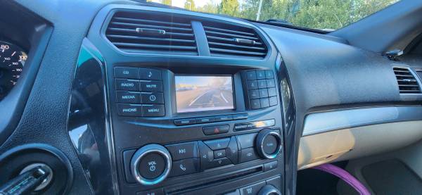 2017 Ford, dovoz USA — foto 10 z 12