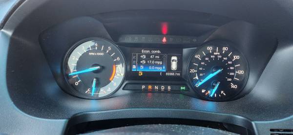 2017 Ford, dovoz USA — foto 12 z 12
