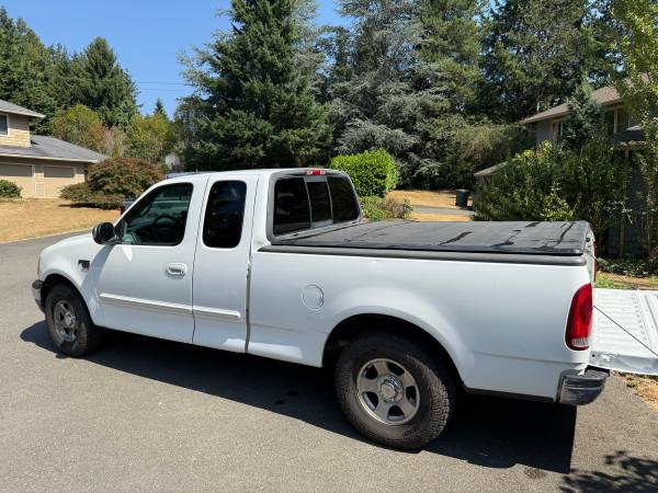 2001 Ford, dovoz USA — foto 9 z 12