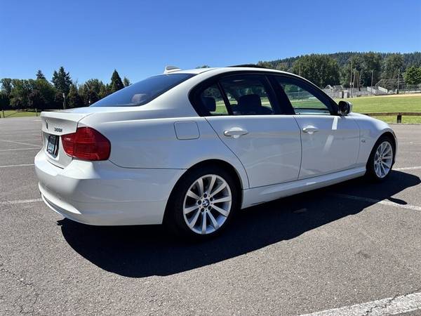 2011 BMW, dovoz USA — foto 11 z 12