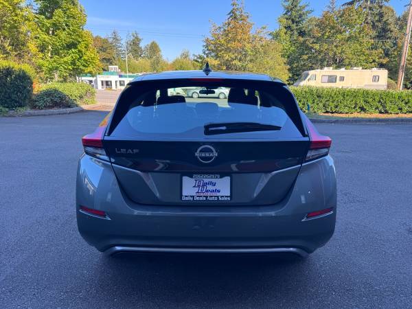 2025, dovoz USA — foto 10 z 11
